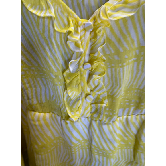 Women's Old Navy Yellow White Patterned Ruffle Sleeveless Blouse 2X - Picture 2 of 4